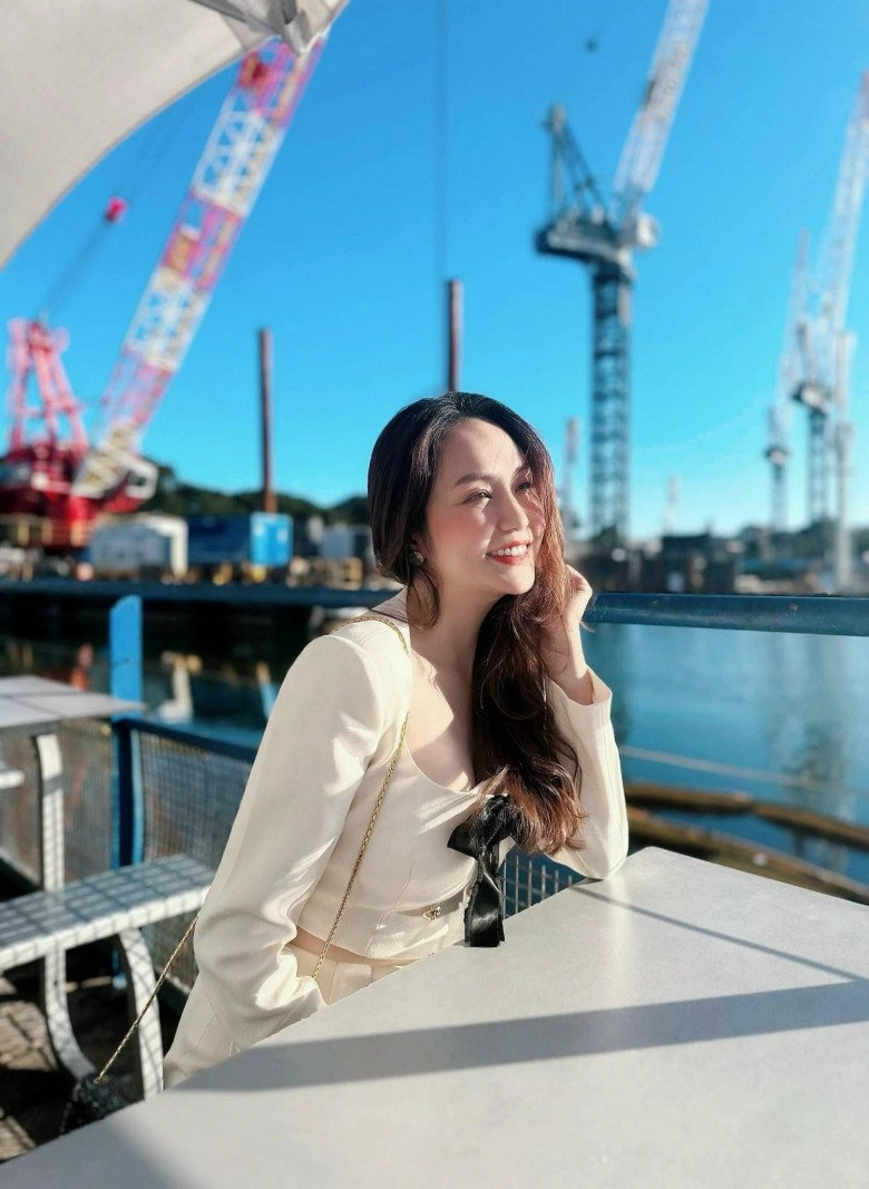 Danh tính dàn gái xinh mặc cực cháy đi chơi khoe sắc vóc đẹp như ma-nơ-canh nhưng gây tiếc nuối cõi mạng