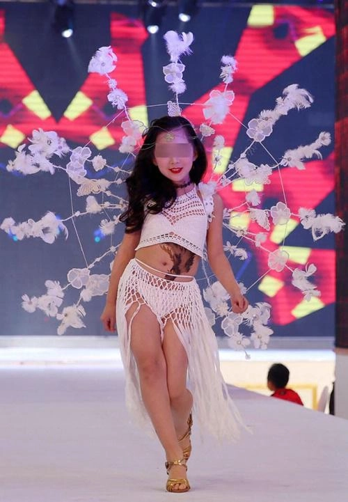 Đất nước tỷ dân có nhiều show nội y bị ném đá nhất năm 2017