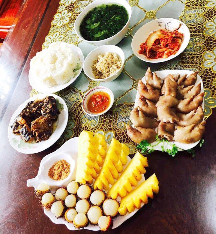 Dâu đảm 3 con miệt mài vào bếp nấu ăn làm hài lòng gia đình chồng tứ đại đồng đường
