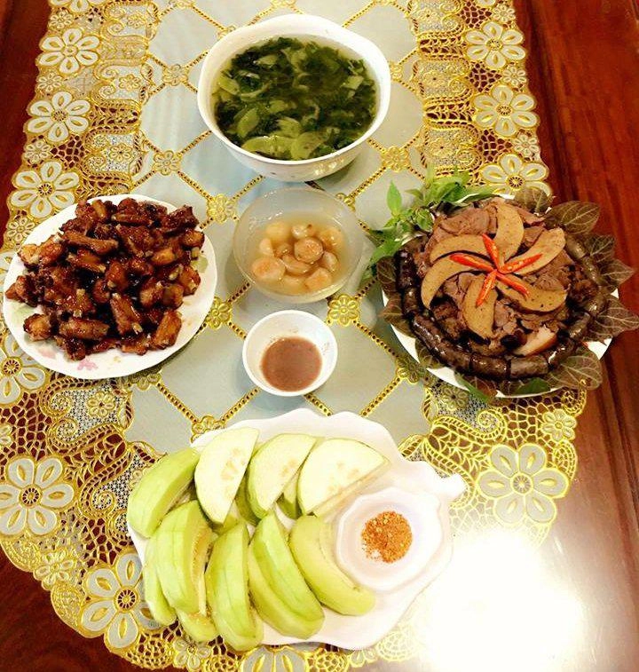 Dâu đảm 3 con miệt mài vào bếp nấu ăn làm hài lòng gia đình chồng tứ đại đồng đường