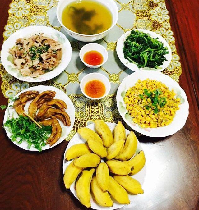 Dâu đảm 3 con miệt mài vào bếp nấu ăn làm hài lòng gia đình chồng tứ đại đồng đường