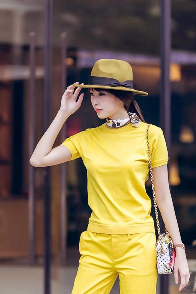Đầu năm khéo mặc như thu thảo dương trương thiên lý để hút may mắn ầm ầm