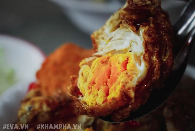 Đầu tuần đổi gió lên phố cổ ăn xôi chả cua trứ danh hà nội