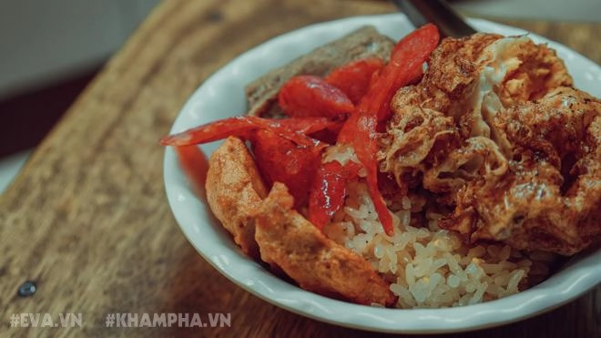 Đầu tuần đổi gió lên phố cổ ăn xôi chả cua trứ danh hà nội