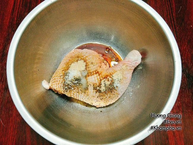 Đây là cách làm gà nướng giấy bạc ngon đến mẹ chồng khó tính cũng phải khen ngợi