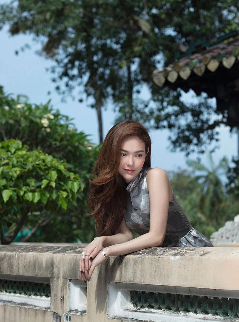 Đây là cách minh hằng chọn váy để khoe được vòng eo con kiến vạn người mê