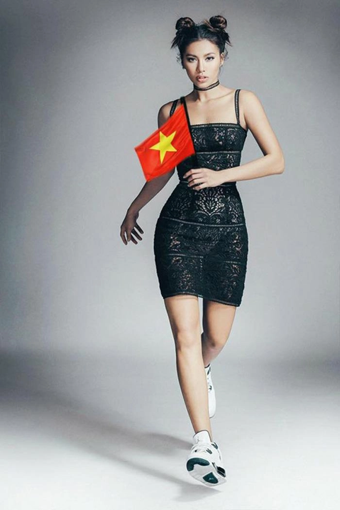 Đến ntk bộ bikini cũng bức xúc và tức giận với hình ảnh của dàn người mẫu chiều qua