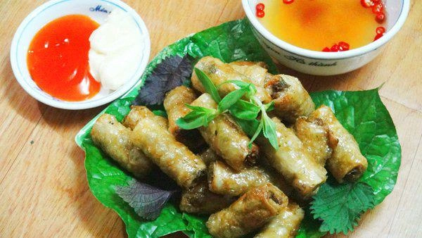 Đến quảng bình uống tiết mãng xà biển ăn gỏi thủy quái bạn đã thử chưa