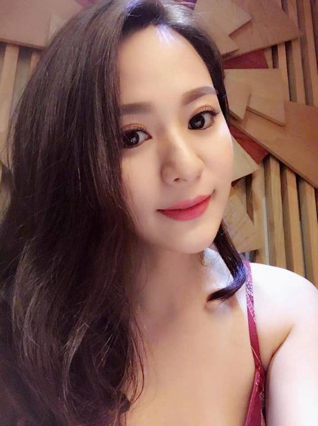 Đọ nhan sắc tuyệt đẹp 4 nàng con nuôi của hoài linh và dàn nghệ sĩ đình đám vbiz