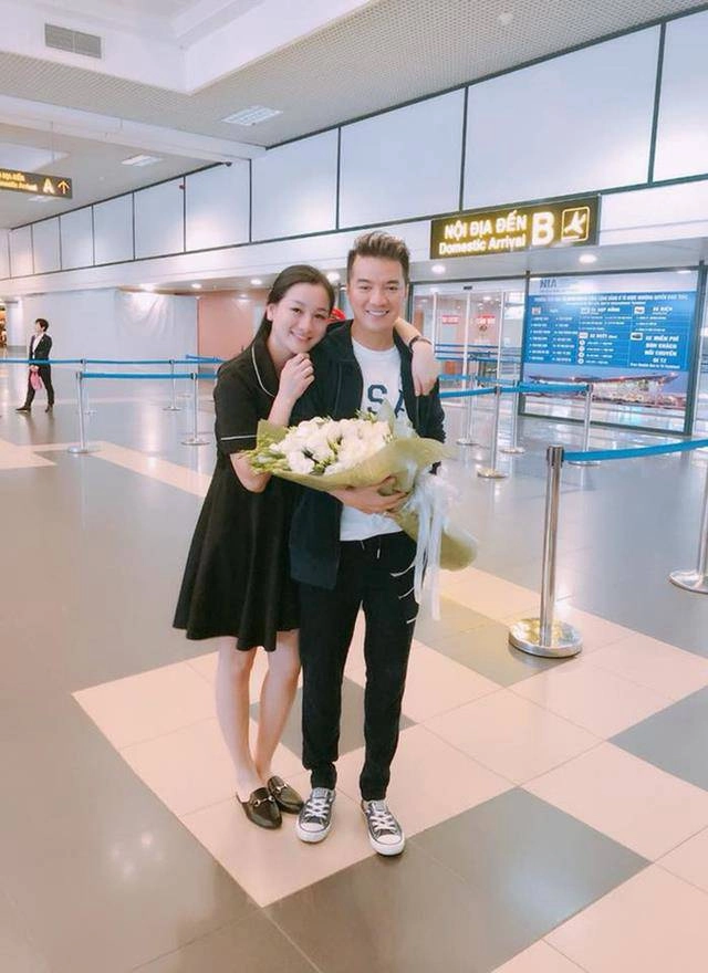 Đọ nhan sắc tuyệt đẹp 4 nàng con nuôi của hoài linh và dàn nghệ sĩ đình đám vbiz
