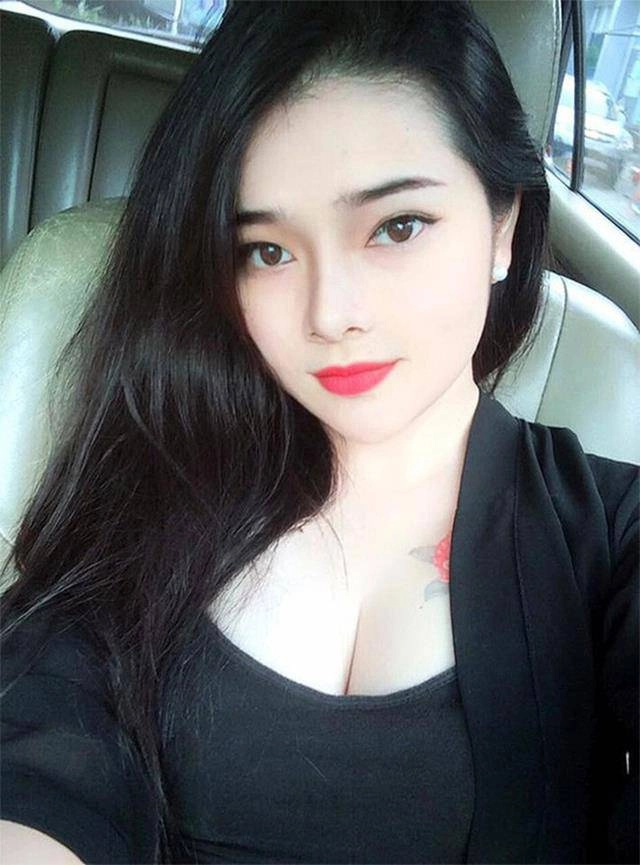 Đọ nhan sắc tuyệt đẹp 4 nàng con nuôi của hoài linh và dàn nghệ sĩ đình đám vbiz