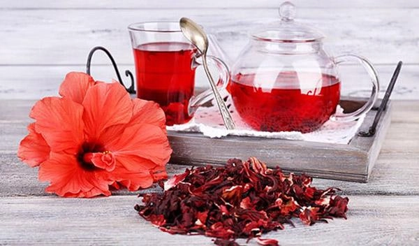 Đồ uống nổi tiếng ai cập hóa ra được làm từ loại hoa mọc đầy vỉa hè việt nam