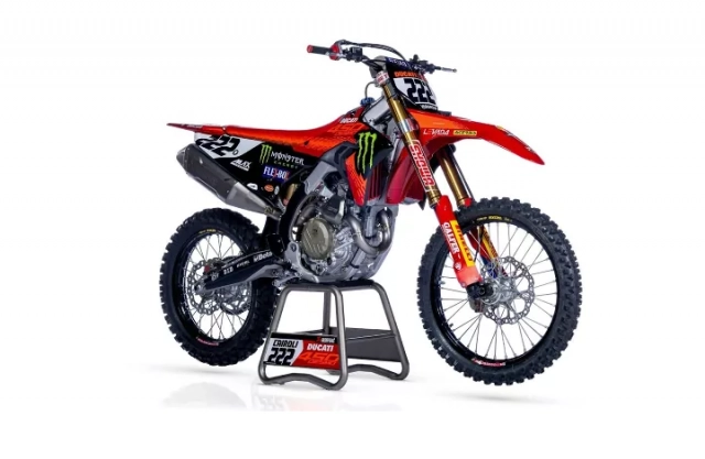 Ducati giới thiệu factory mx team và nguyên mẫu desmo450 mx