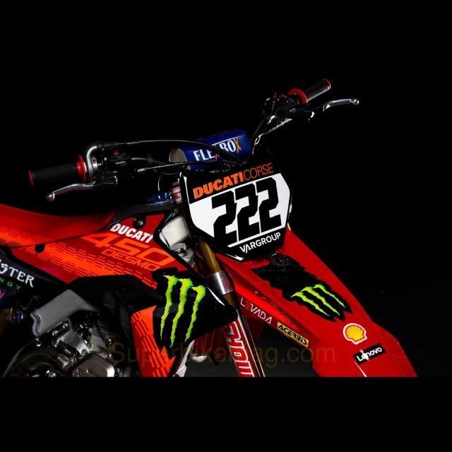 Ducati giới thiệu factory mx team và nguyên mẫu desmo450 mx