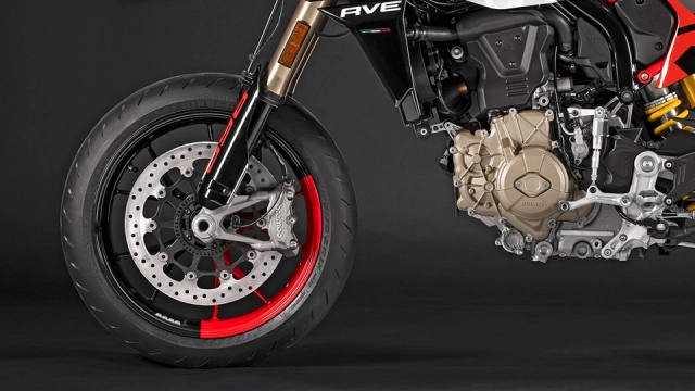 Ducati hypermotard 698 mono 2024 hoàn toàn mới chính thức trình làng