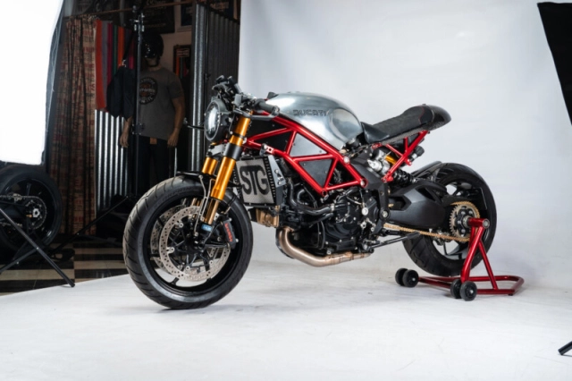 Ducati multistada 1200s độ cafe racer từ stg tracker
