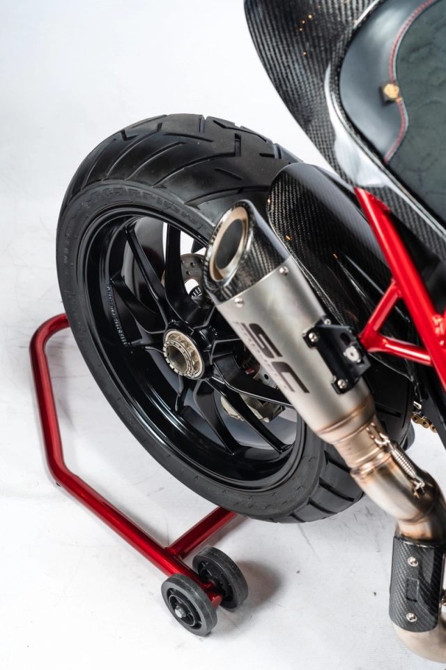 Ducati multistada 1200s độ cafe racer từ stg tracker