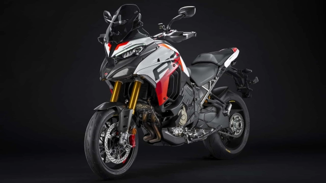 Ducati multistrada v4 rs 2024 trình làng mang nâng cao đặc tính thể thao cho một mẫu xe đường trường