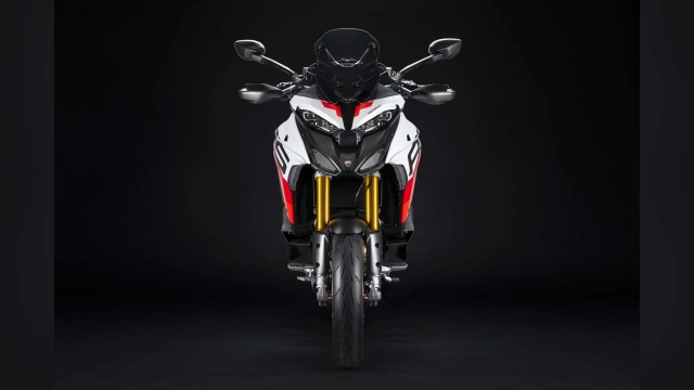 Ducati multistrada v4 rs 2024 trình làng mang nâng cao đặc tính thể thao cho một mẫu xe đường trường