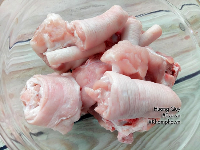 Đuôi heo hầm rau củ thơm ngon bổ dưỡng