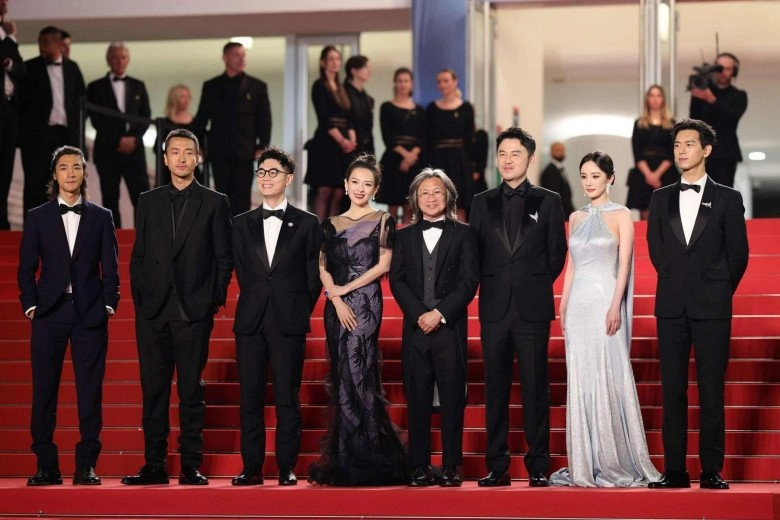 Dương mịch đẹp như tiên tử tại cannes lộ nhan sắc thật qua ảnh cam thường khiến cđm sửng sốt