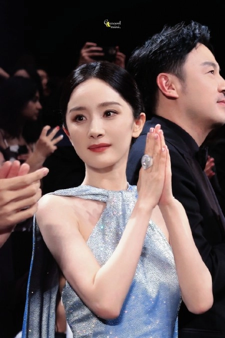 Dương mịch đẹp như tiên tử tại cannes lộ nhan sắc thật qua ảnh cam thường khiến cđm sửng sốt