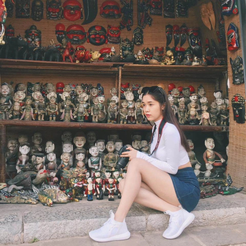 em gái mưa của ngọc trinh bất ngờ đăng ảnh bikini body và vòng một cực nóng bỏng