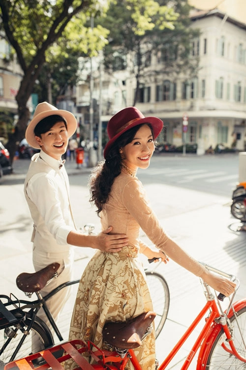 Fan tiếc hùi hụi với thời trang đôi ngọt lịm của hoàng oanh huỳnh anh