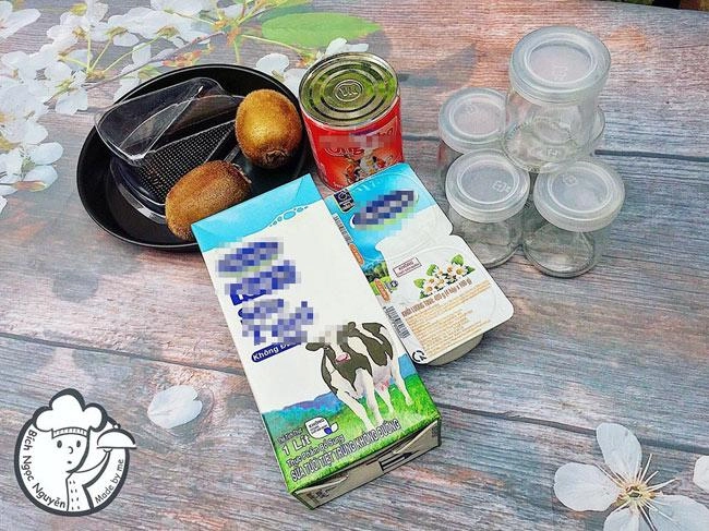 Gái đảm hn mách cách làm sữa chua dẻo hoa quả đẹp ai nhìn cũng tưởng là bánh