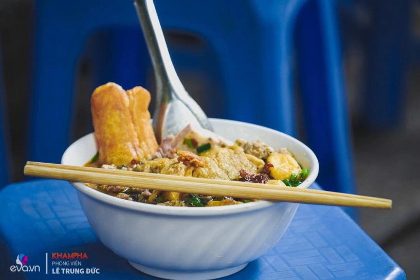 Gánh bún riêu khắc sâu căm thù độc đáo ở hà nội hơn 30 năm nuôi sống cả gia đình