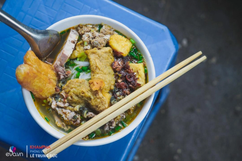 Gánh bún riêu khắc sâu căm thù độc đáo ở hà nội hơn 30 năm nuôi sống cả gia đình