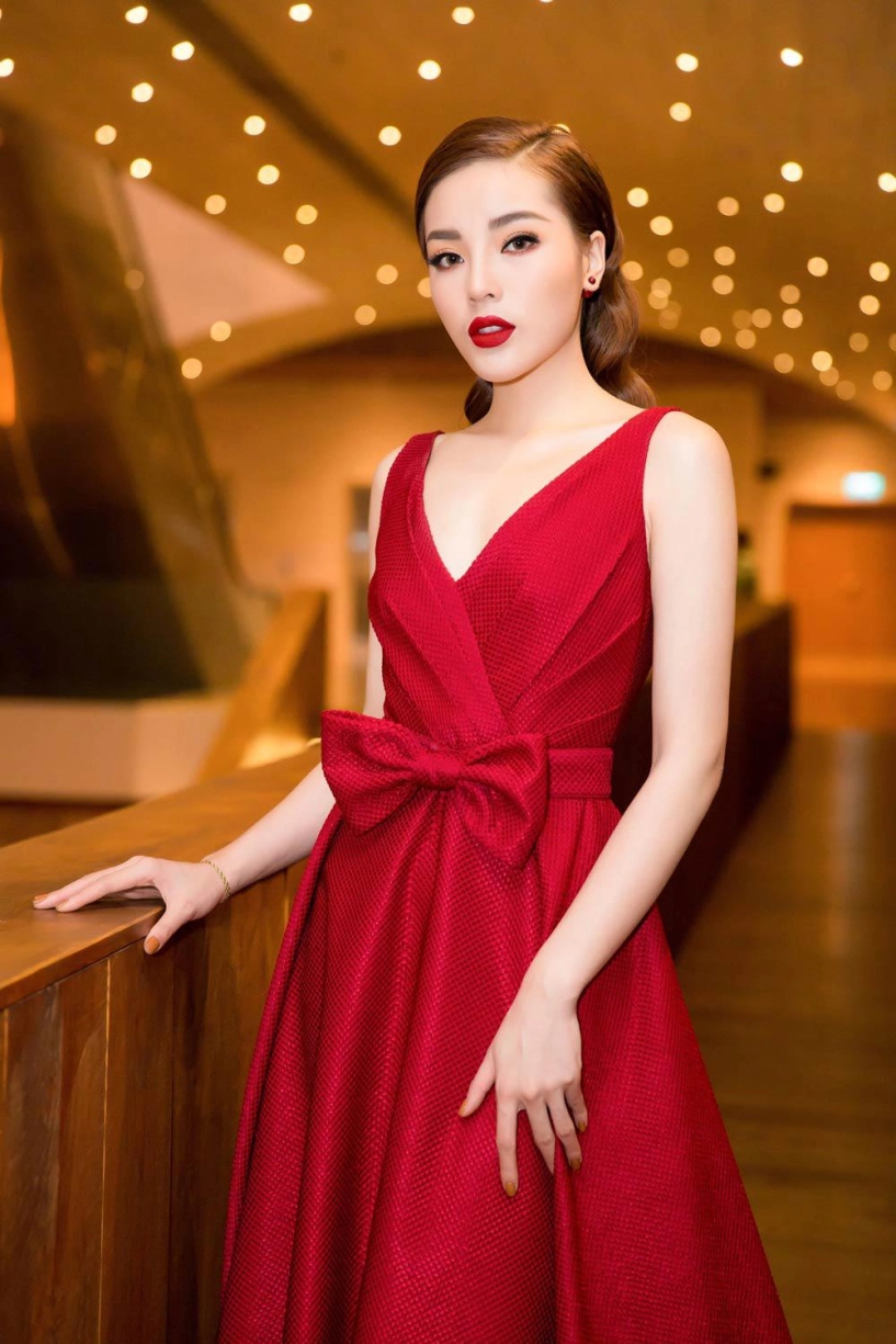 Gặp lại nhau sau ồn ào kỳ duyên và lan khuê cứng đơ tạo khoảng cách đầy lạnh lùng