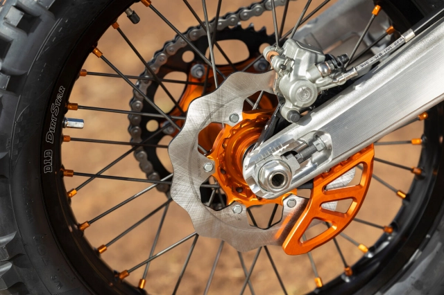 Gia đình xe địa hình enduro ktm exc 2025 chính thức lộ diện