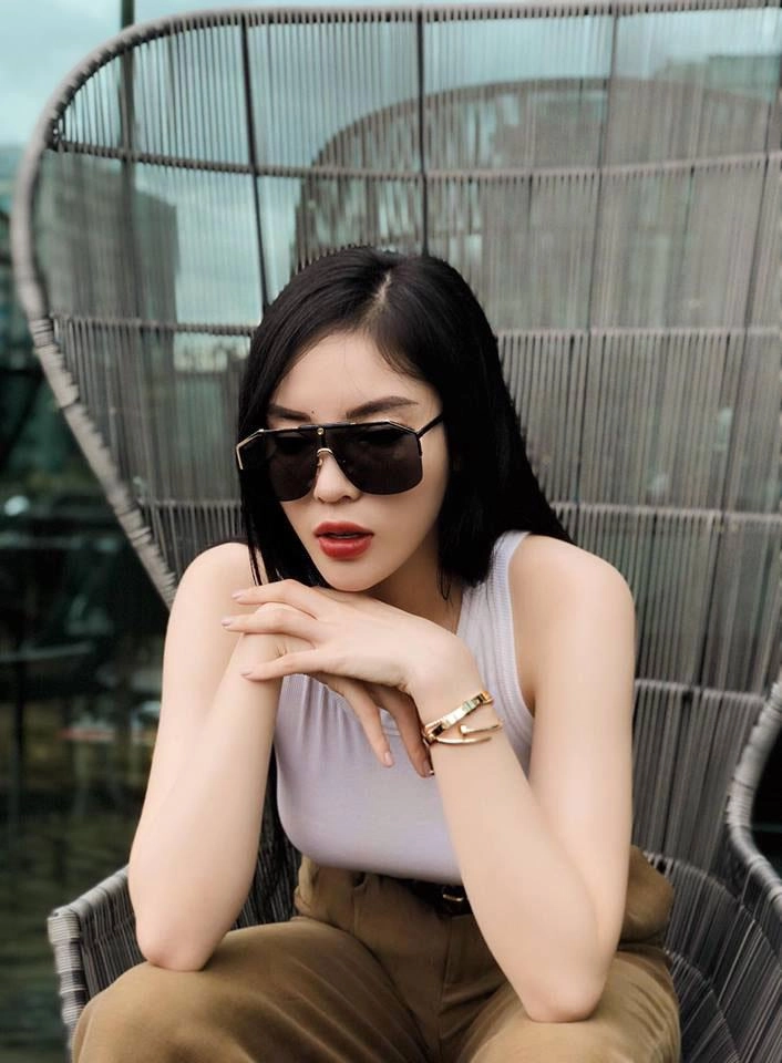 H hen niê và hà kiều anh đẹp bất phân thắng bại với váy bất đối xứng