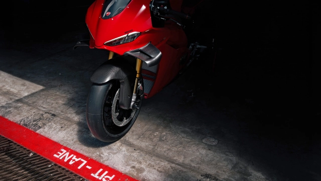 Hào hứng khi biết ducati panigale v4 s 2025 vừa ra mắt có sức mạnh và công nghệ đỉnh của chóp
