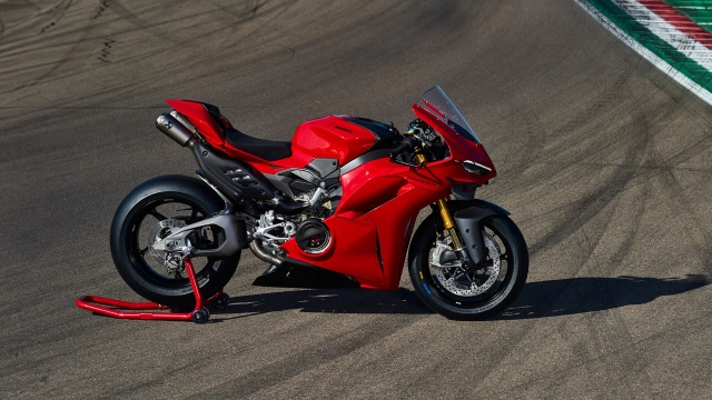 Hào hứng khi biết ducati panigale v4 s 2025 vừa ra mắt có sức mạnh và công nghệ đỉnh của chóp