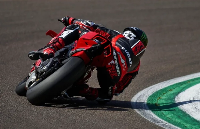Hào hứng khi biết ducati panigale v4 s 2025 vừa ra mắt có sức mạnh và công nghệ đỉnh của chóp