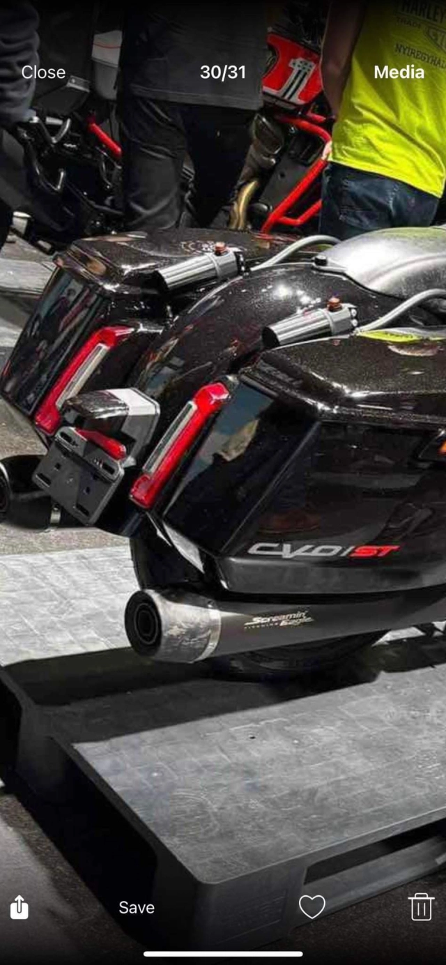 Harley-davidson cvo road glide st 2024 đã được hé lộ