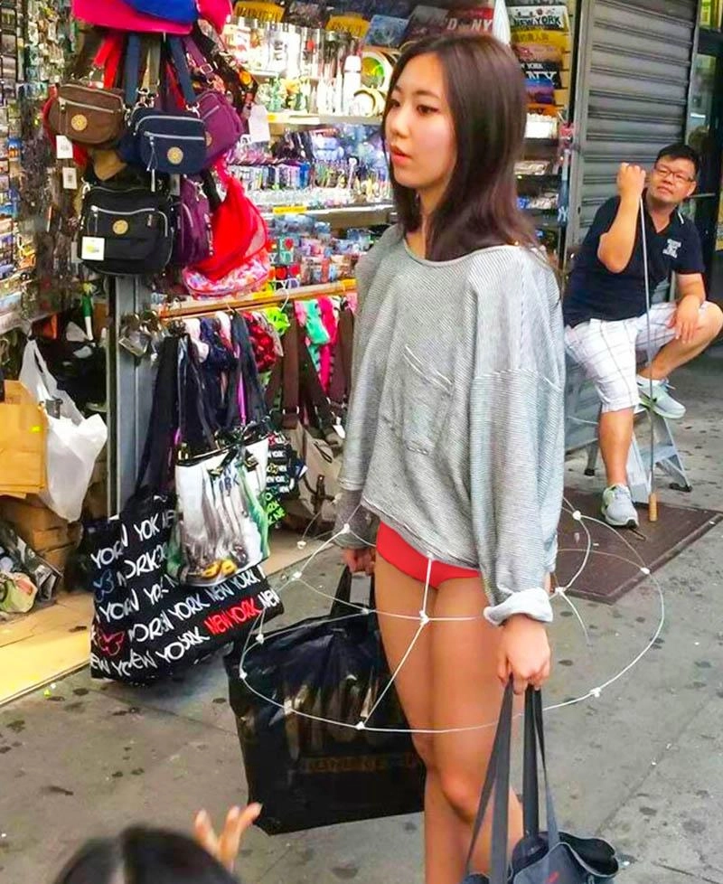 Hết hồn với muôn kiểu ăn mặc chẳng ngán gì ai của các chị em