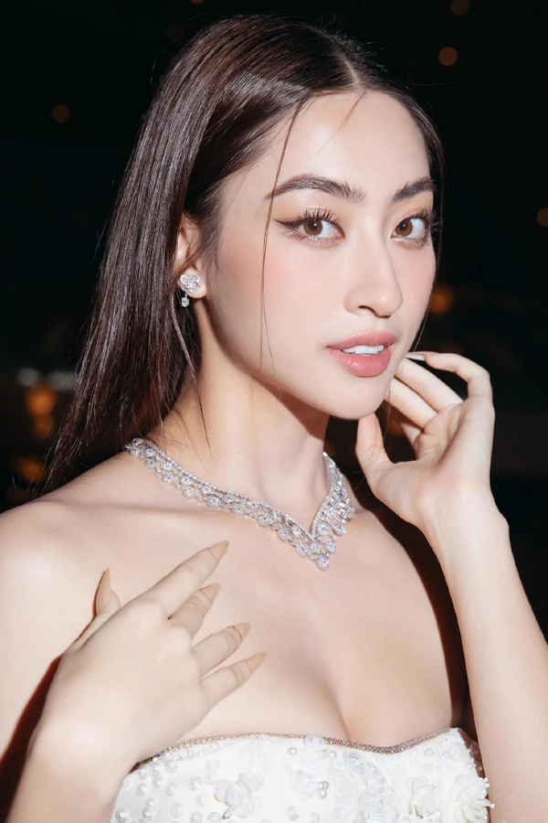 Hoa hậu quê cao bằng giữ làn da khỏe đẹp nhờ một mẹo chống nắng ai cũng cần biết