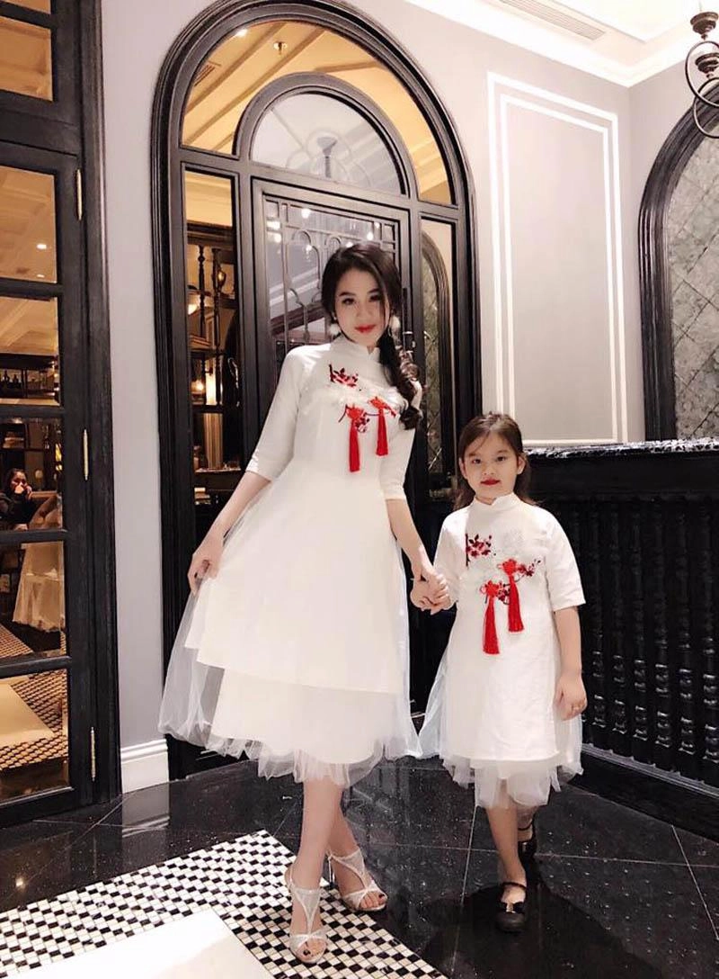 Hoa mắt với quá nhiều mẫu áo dài cuối cùng cũng tìm ra 4 kiểu đẹp và nổi nhất
