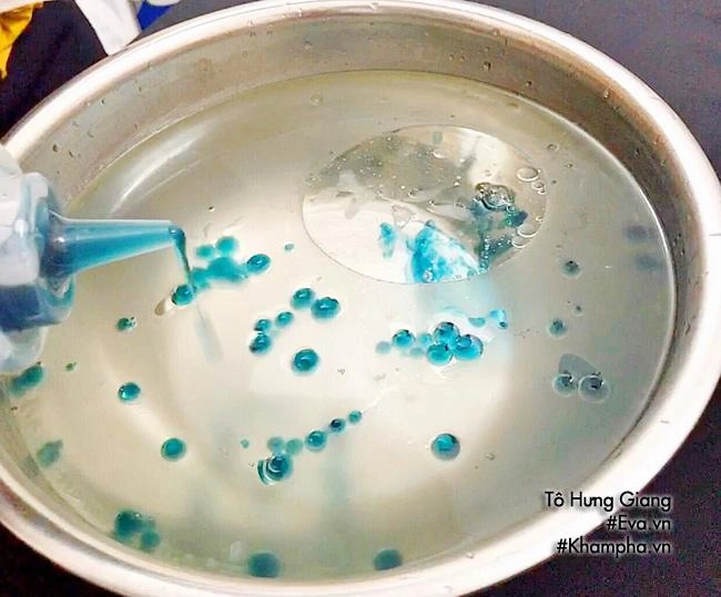 Hóa ra đây là cách làm trà sữa trân châu hoa đậu biếc mà chị em đang săn lùng