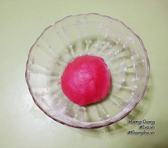 Hoa với quà không quan trọng bánh hoa hồng mới ý nghĩa cho mẹ ngày 8-3