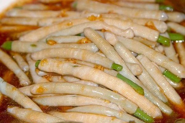 hoảng hồn với những đặc sản sâu bọ sống bò nhung nhúc từ 3 miền
