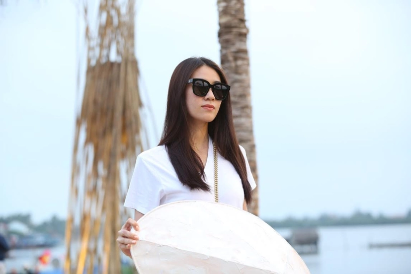 Hoàng thuy tranh thủ chạy show khi chung kết hoa hậu hoàn vũ đến gần