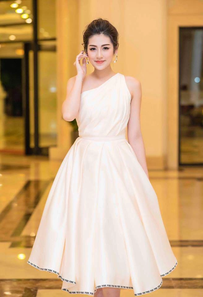 Hội bạn thân hoa hậu của vbiz nhan sắc thì toàn cực phẩm người thấp nhất đã 1m73