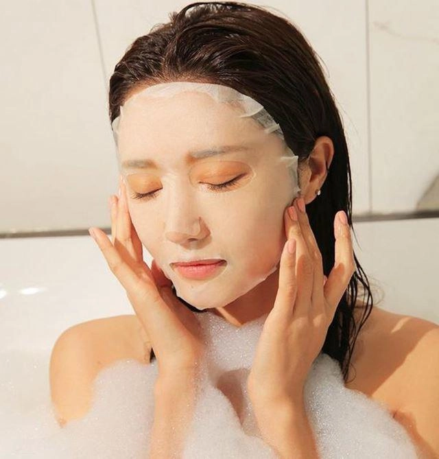 Hôm trước tư vấn thẩm mỹ nay thu thủy xúi cánh mày râu dao kéo khiến cđm ngỡ ngàng
