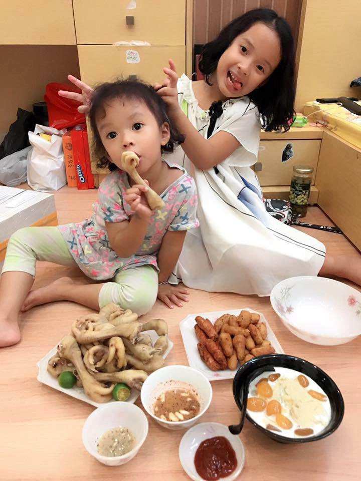 Hồng đăng đóng cùng toàn mỹ nhân nhưng tối vẫn về với vợ nhờ những mâm cơm đầy ắp này