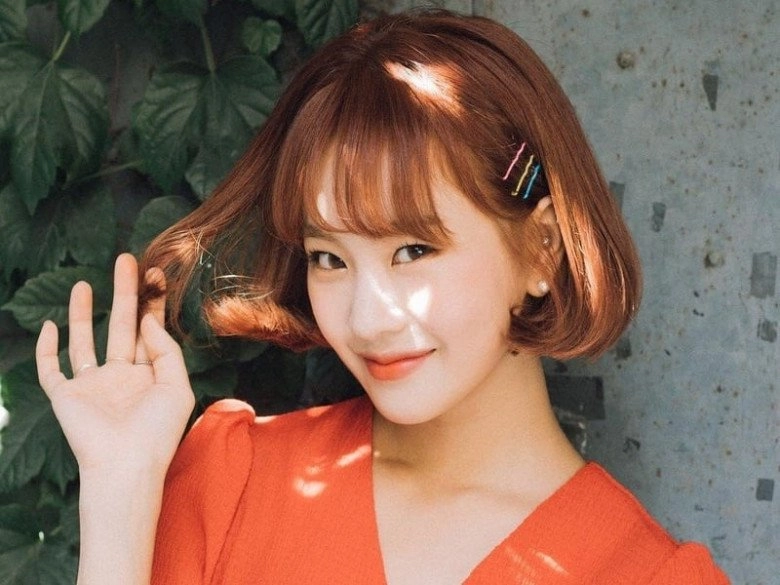 Hồng vân để lại kiểu tóc từng làm bao trai làng say đắm nhiều thập kỷ trôi qua vẫn là huyền thoại