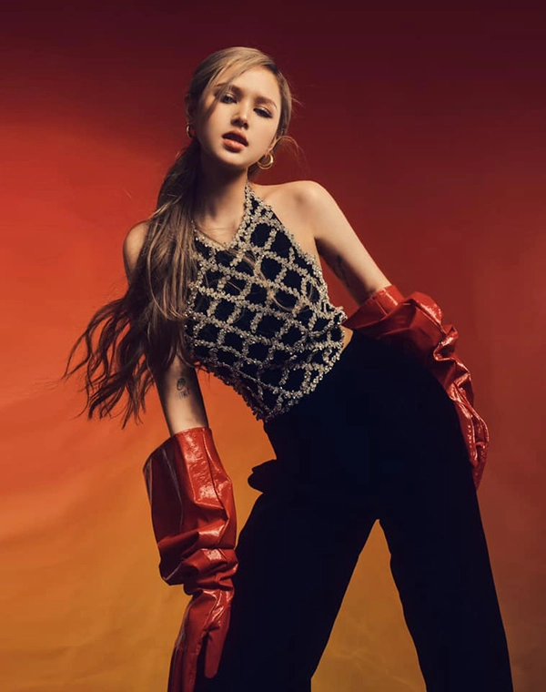 Hot girl xinh đẹp xoài non có làn da căng mọng nhờ dùng loại dưỡng chất này
